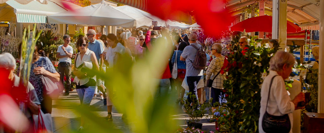 Le marché aux fleurs du cours Saleya Hôtel La Pérouse Nice